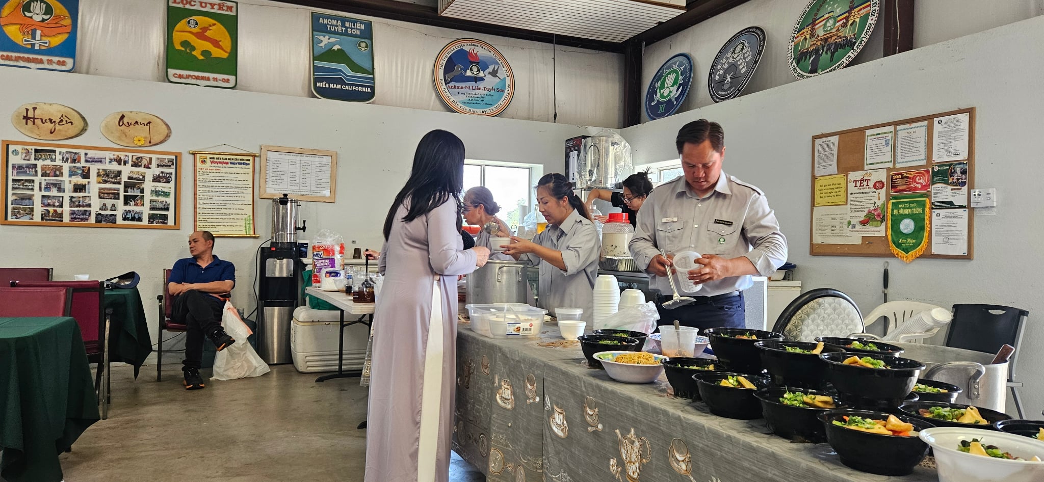 Con đường Sen Trắng