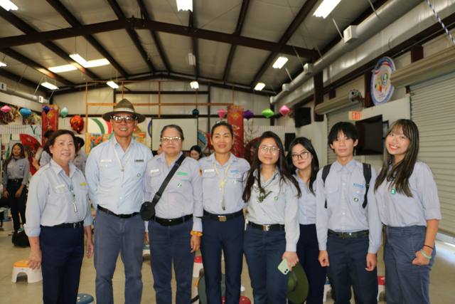 Huynh Trưởng và học viên cùng đơn vị
