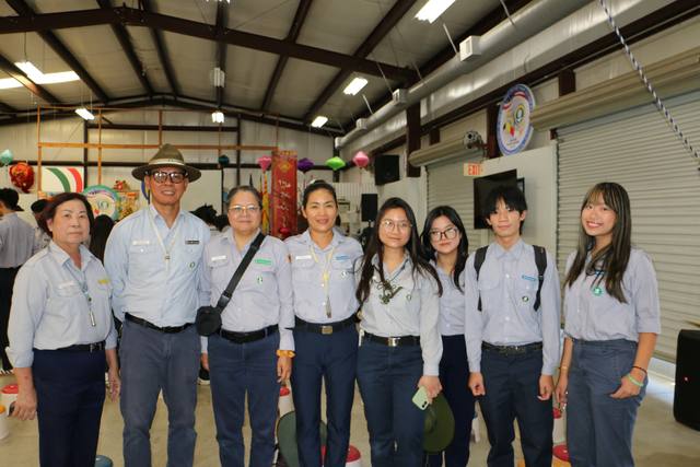 Ảnh lưu niệm để nhìn lại mai sau