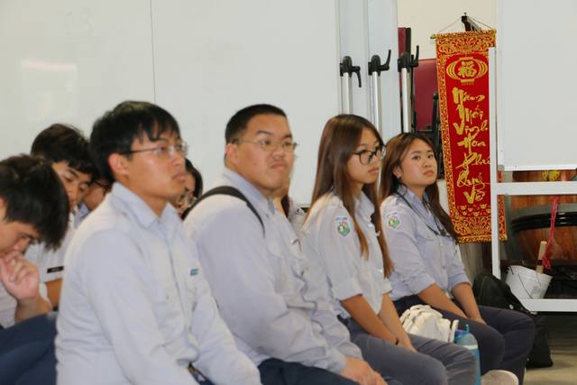 Hai Huynh Trưởng phụ trách nghỉ giải lao