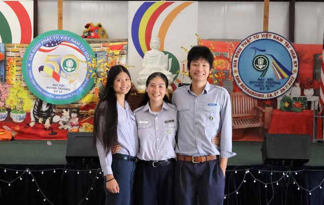Nhóm học viên chụp chung