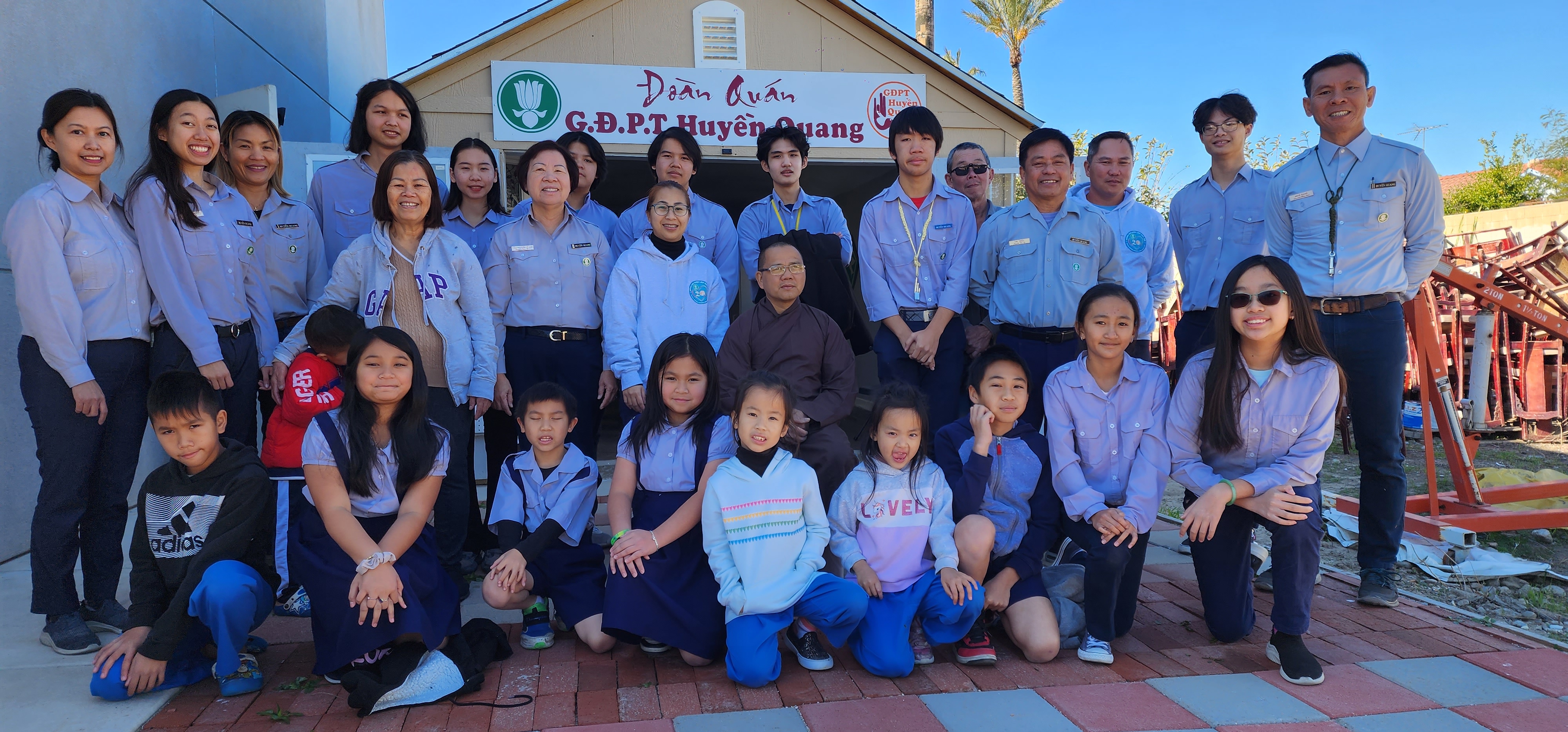 Hoạt động Phụng sự