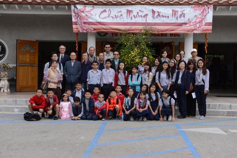 Hành hương Thiền Viện Chân Nguyên mùng 4 Tết Ất Mùi 22/2/2015 — 10:17 — hình 3