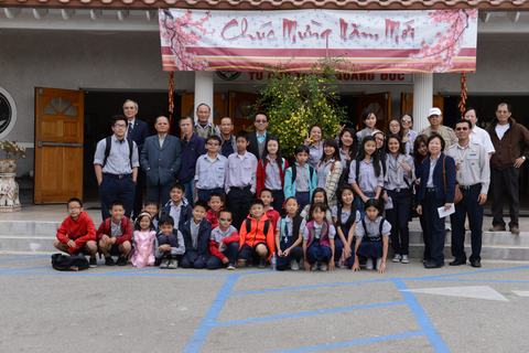 Hành hương Thiền Viện Chân Nguyên mùng 4 Tết Ất Mùi 22/2/2015 — 10:17 — hình 8