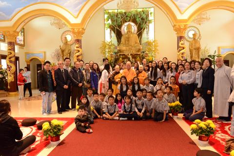 Hành hương Thiền Viện Chân Nguyên mùng 4 Tết Ất Mùi 22/2/2015 — 11:48 — hình 43