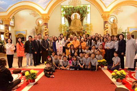 Hành hương Thiền Viện Chân Nguyên mùng 4 Tết Ất Mùi 22/2/2015 — 11:48 — hình 45