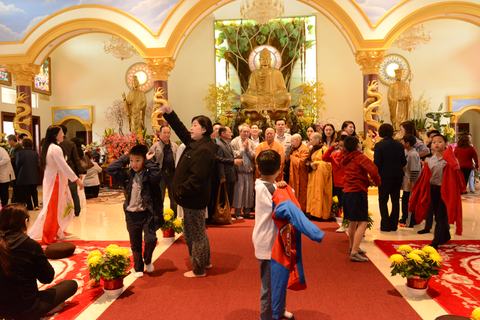 Hành hương Thiền Viện Chân Nguyên mùng 4 Tết Ất Mùi 22/2/2015 — 11:49 — hình 52