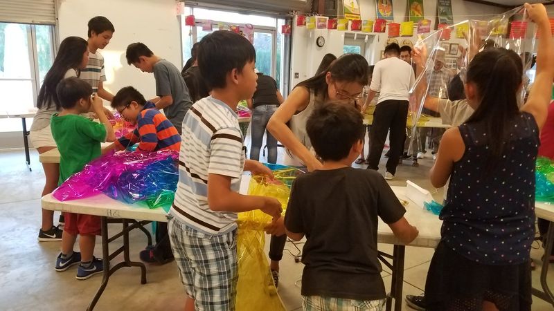 Đêm Trung Thu GĐPT Huyền Quang tại Trung Tâm Thích Quảng Đức, ngày 17 tháng 9 năm 2016 — tấm 2