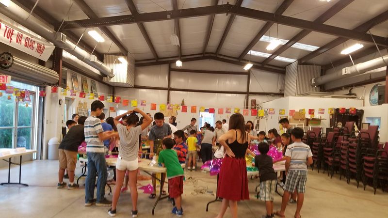 Đêm Trung Thu GĐPT Huyền Quang tại Trung Tâm Thích Quảng Đức, ngày 17 tháng 9 năm 2016 — tấm 15