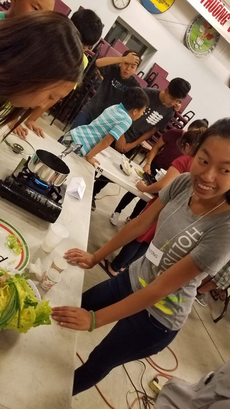 Đêm Trung Thu GĐPT Huyền Quang tại Trung Tâm Thích Quảng Đức, ngày 17 tháng 9 năm 2016 — tấm 30