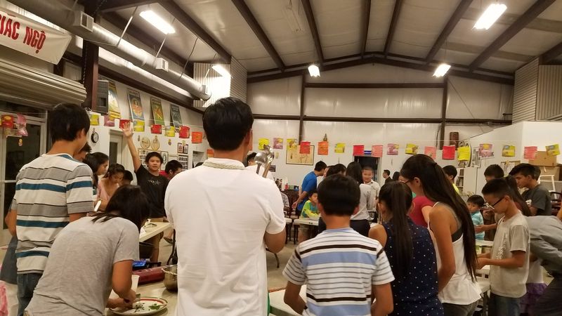 Đêm Trung Thu GĐPT Huyền Quang tại Trung Tâm Thích Quảng Đức, ngày 17 tháng 9 năm 2016 — tấm 31